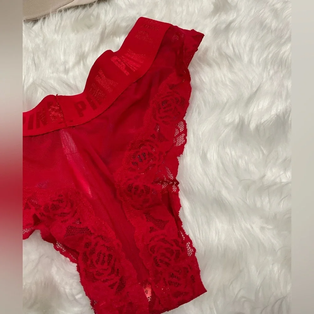 2000s PINK Victoria's Secret Red Floral Lace Bra Set - Picture 5 of 10